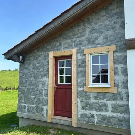 2 Personnes Dans Ancienne Ferme Basque Urrugne